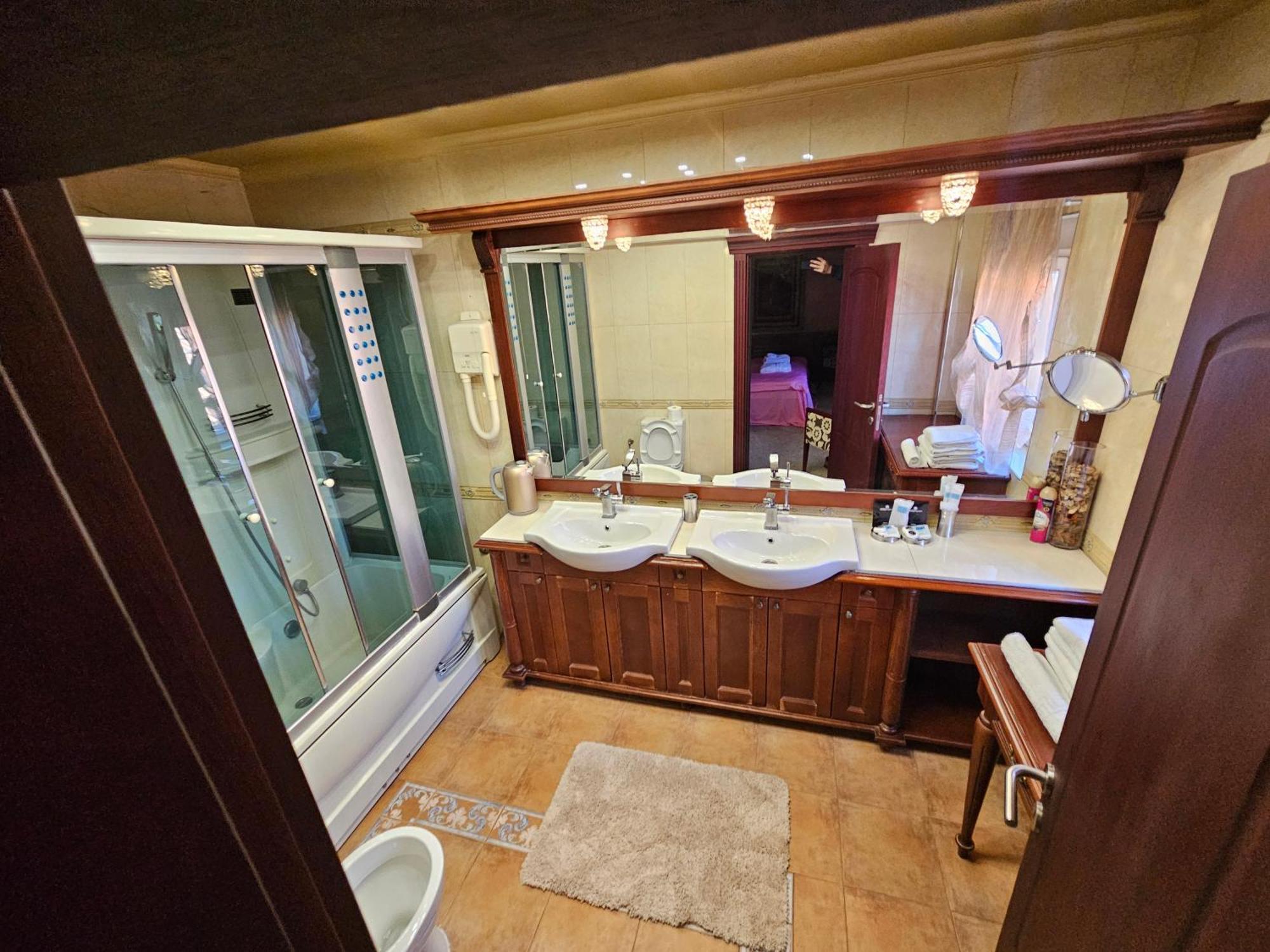 Vila Geppetto Белград Екстериор снимка