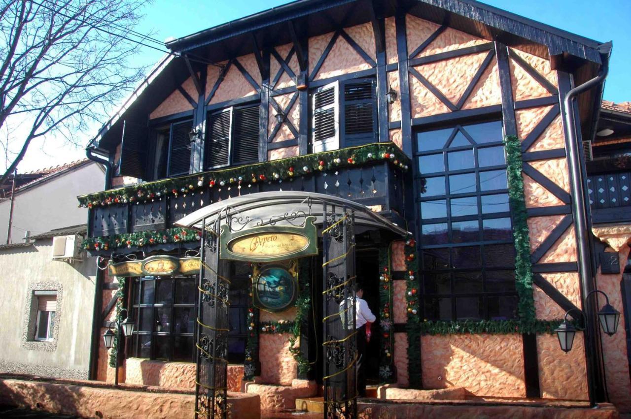 Vila Geppetto Белград Екстериор снимка